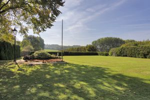 Photo 32- click for photo gallery